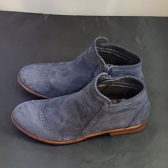 NAOT VELVET NUBUCK NEFASI WOMEN"S ANKLE ROUND TOE ZIP CLOSURE BOOTIES - Picture 6 of 16